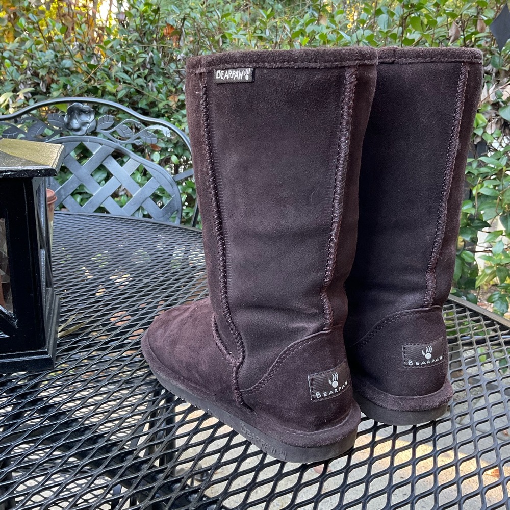 BEARPAW Cozy Super Comfortable Brown Suede Sheep Wool Slip On Rubber Sole Boots!